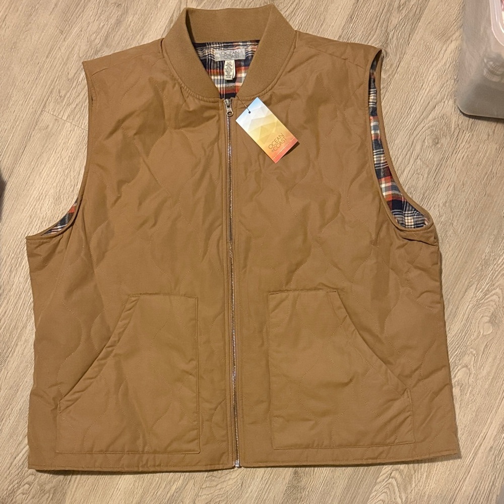 Men's Brown Quilted Vest NWT